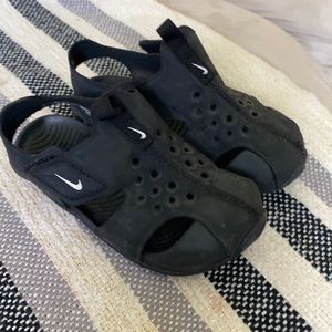 Nike 10C shoes good condition